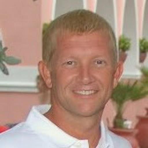 Michael Farmer - Headshot - File